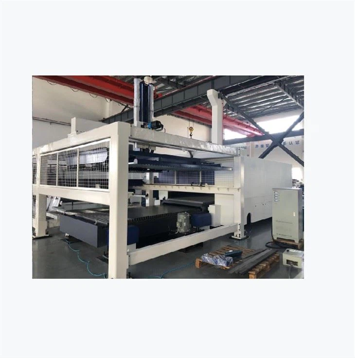 Fully Enclosed Fiber Laser Cutter Super High Precision Cnc Laser Cutting Machine For Metal