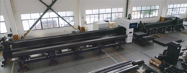 12m Heavy Tube Laser Cutting Machine With 520mm 4 Chucks